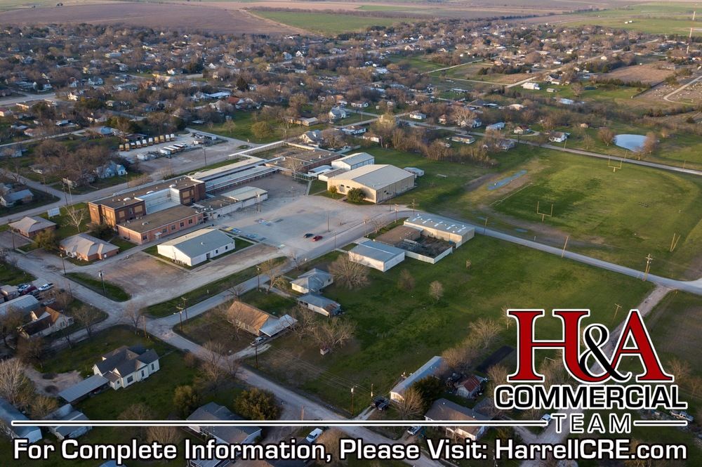 Mart ISD Complex: 700 E Navarro Ave, Mart, TX 76664